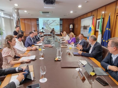 El Puerto de Huelva refuerza su posicionamiento como referente en graneles líquidos con la aprobación de nuevos proyectos para la producción de aceites vegetales, gases y combustibles