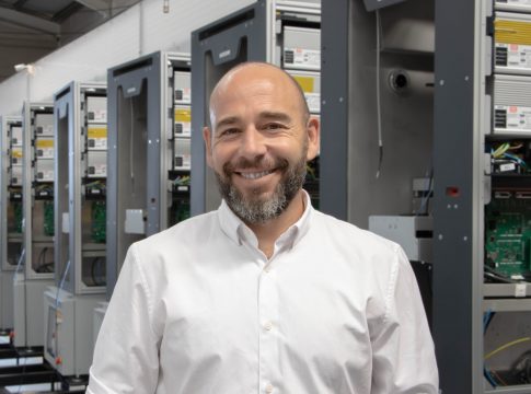 Ángel Llavero: “Pensamos en local para fabricar y pensamos en global para comercializar”