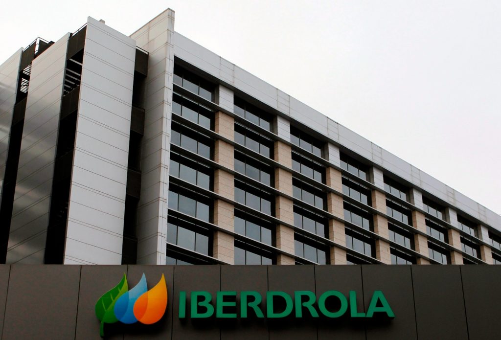 Iberdrola, única gran eléctrica que aprueba el examen de la CNMC sobre atención al cliente