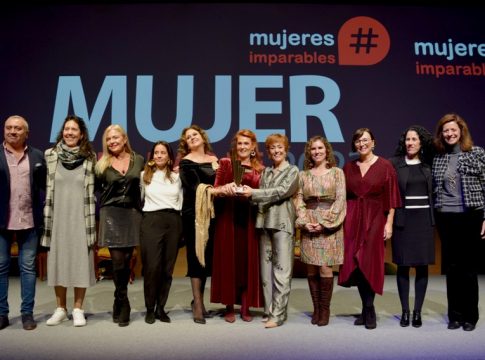 Marisa de Azcárate se alza con el Premio #MujerImparable Gaditana 2023