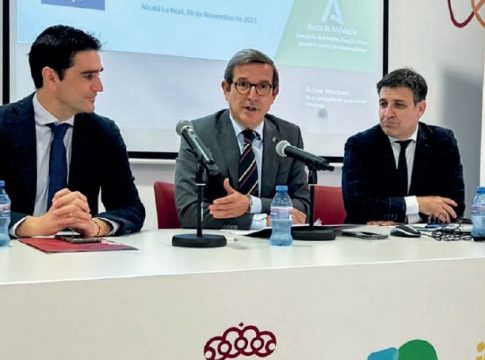 La Junta pone en marcha medidas para potenciar la industria sostenible del plástico en Andalucía