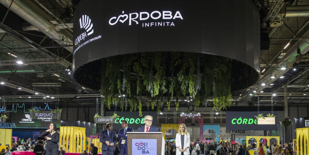 Córdoba presenta al mundo sus infinitas posibilidades como destino turístico en el espacio central del Pabellón de Andalucía en FITUR