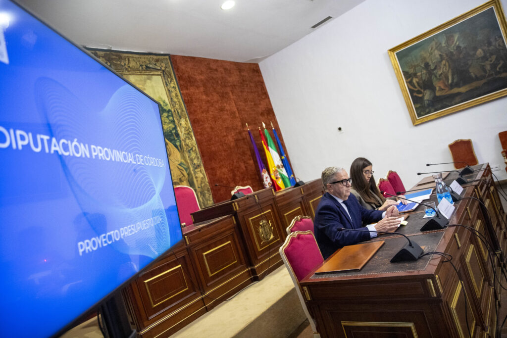 El proyecto de presupuestos de la Diputación de Córdoba para 2024 alcanza los 302,6 millones de euros, la cifra más elevada de su historia