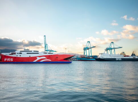 FRS Iberia/Maroc pasa a formar parte de DFDS, una compañía líder en el sector de  ferris y logística en Europa