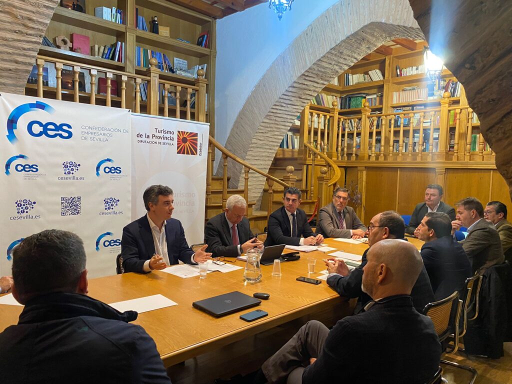 La Diputación de Sevilla y el tejido empresarial turístico valoran la promoción de la provincia en una veintena de destinos del mercado nacional e internacional