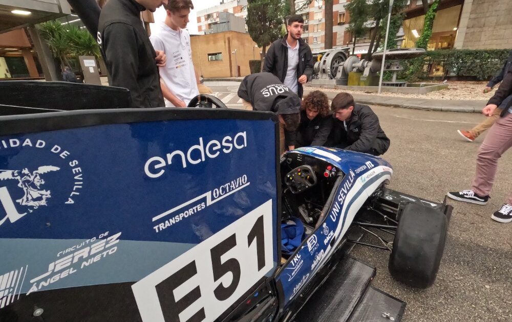 Endesa patrocina el primer vehículo autónomo de Andalucía desarrollado por la escudería de la Universidad de Sevilla