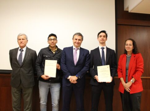 La Cátedra Endesa otorga los premios a los mejores trabajos Fin de Grado y Fin de Máster de la Escuela Técnica Superior de Ingeniería de Sevilla