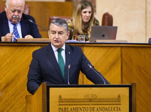 El Parlamento andaluz aprueba el decreto ley de ayudas a pymes y autónomos