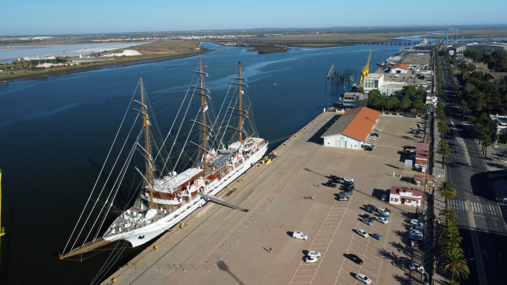 El Puerto de Huelva recibe el día 19 de abril su primera escala de cruceros del año con la llegada del velero Sea Cloud