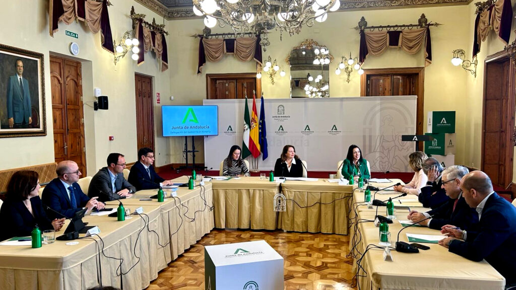 Carmen Crespo destaca que el Instituto Mixto suma sinergias de innovación agraria para Almería, Andalucía y Europa