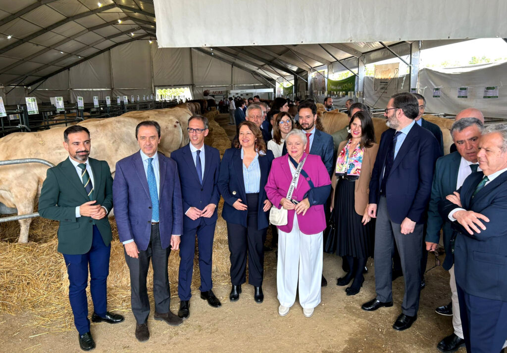 La Junta destaca el papel de la ganadería de Los Pedroches para seguir impulsando el mundo rural