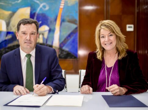 El Puerto de Huelva secunda el manifiesto por la línea de Alta Velocidad Faro-Huelva-Sevilla