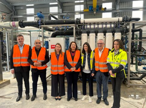Andalucía abre con Cosentino la colaboración público-privada de su Plan de Aguas Regeneradas a grandes empresas