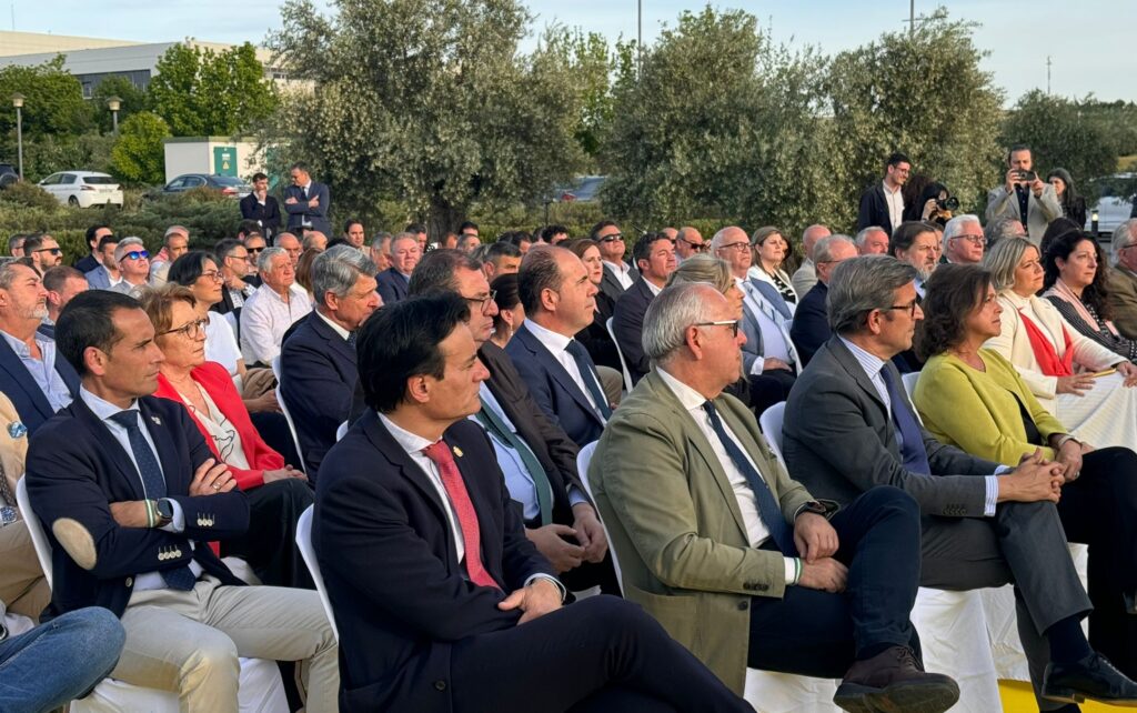 El alcalde de Jaén asegura que “el aceite de oliva virgen extra forma parte de la definición de capitalidad de Jaén”