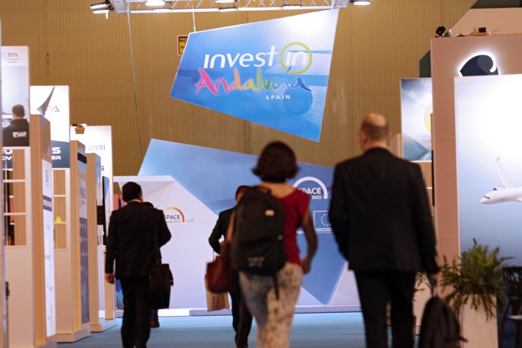 Más de 240 empresas de 26 países inscritas en Aerospace & Defense Meetings-ADM Sevilla 2024, a un mes de su celebración