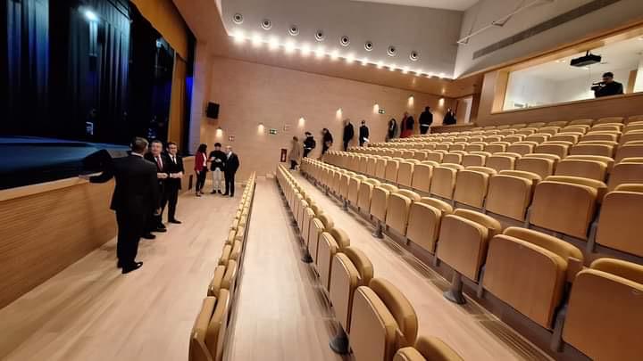 El pleno del Ayto. de Palomares del Río aprueba que el nombre del teatro municipal sea en reconocimiento a Carlos Álvarez-Novoa