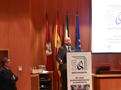 La Escuela de Hostelería de la Diputación de Cádiz celebra su medio siglo de trayectoria con una mirada optimista al futuro