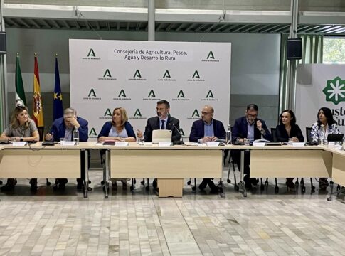 Fernández-Pacheco ratifica la unidad de acción con el sector andaluz en la Mesa de Interlocución Agraria
