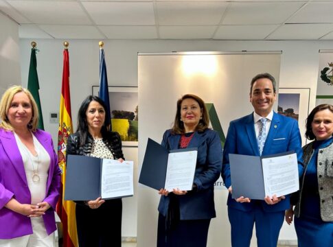 Junta y CACOITA fijan nuevas líneas de cooperación para fomentar el I+D+i y la digitalización en el campo