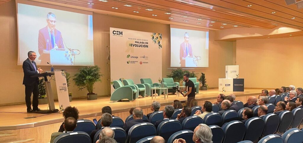 Salado reivindica el tren litoral y mejoras en las carreteras y en las infraestructuras hidráulicas para evitar que se frene el crecimiento de Málaga