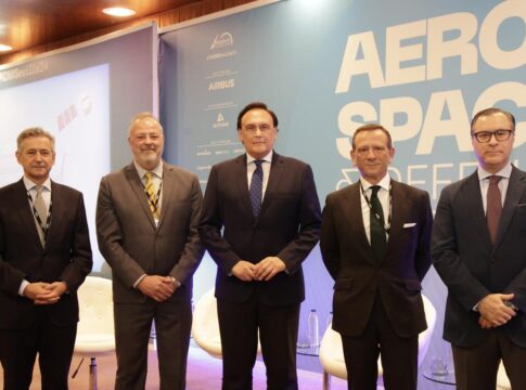 Las conferencias de ADM Sevilla abordaron hoy los principales retos del sector aeroespacial, el capital humano, sostenibilidad y ciberseguridad