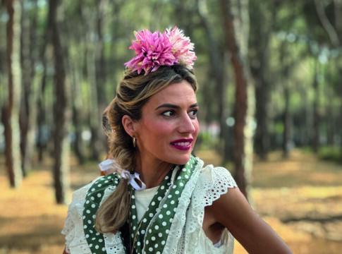 Lola Díaz: “La moda flamenca low cost está en medio de una marea de críticas”