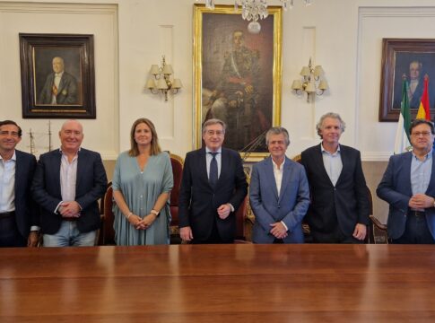 El Puerto de Sevilla recibirá 9 escalas del crucero andaluz ‘Ocean Victory’ en 2025