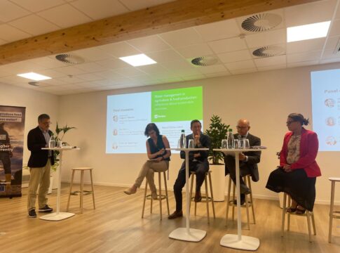 La Consejería de Agricultura expone en Bruselas el modelo andaluz de gestión del agua en los cultivos