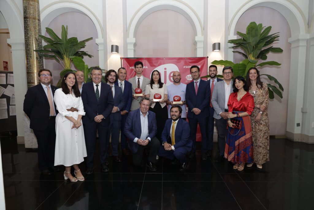 Burger Food Porn, 2GF Solutions y Zicofy, ganadores de los premios AJE Sevilla 24 edición