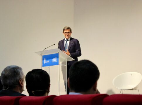 Jorge Paradela destaca la transformación de la industria onubense hacia un modelo sostenible