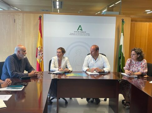 La Diputación de Cádiz presenta a la Junta su proyecto Senderos de Cádiz