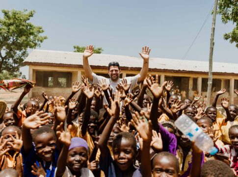 AOKlabs celebra el mes del medio ambiente con un ambicioso programa de sostenibilidad en Ghana