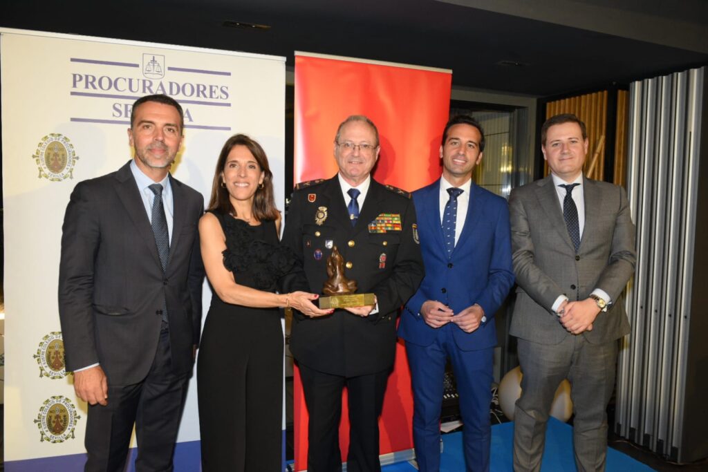La Policía Nacional, en su 200 aniversario, recibe el X Premio “Procuradora Ascensión García Ortiz”