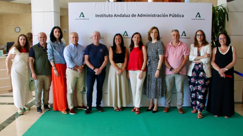 Empleo aborda con representantes del sector un plan estratégico andaluz del trabajo autónomo