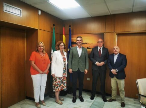 Junta y Clúster Marítimo-Marino trabajan en nuevas acciones para una Andalucía líder en economía azul
