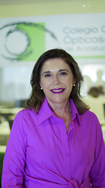 Carmen García (COOOA): “La relación y la unión de optometrista con oftalmólogo es esencial”