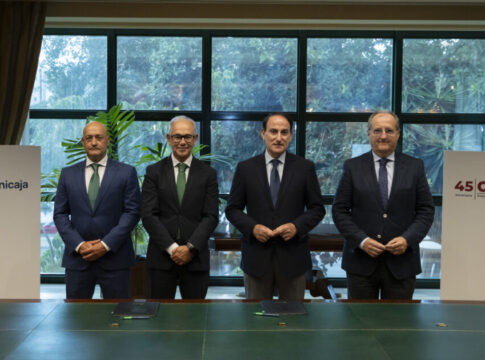 Unicaja renueva su colaboración con CEA para apoyar a las empresas andaluzas y habilita una línea de financiación de 1.000 millones