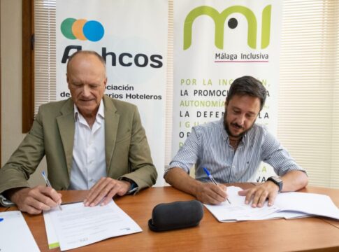 AEHCOS y Málaga inclusiva trabajarán juntos para favorecer la inserción de personas con discapacidad en el mundo laboral