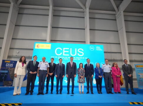 Moreno señala que el CEUS de Huelva contribuye a hacer de Andalucía un referente europeo en la industria aeroespacial