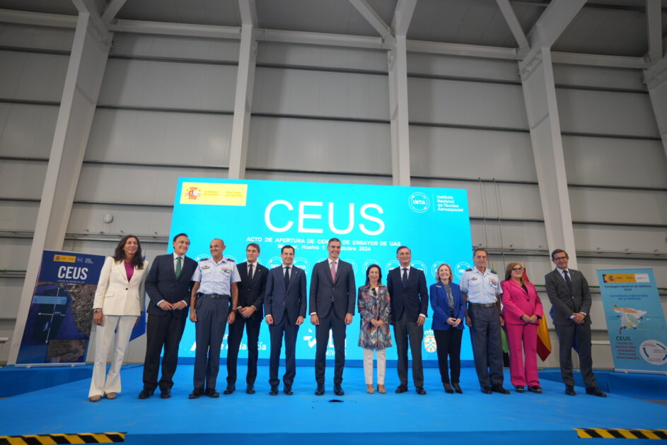Moreno señala que el CEUS de Huelva contribuye a hacer de Andalucía un referente europeo en la industria aeroespacial