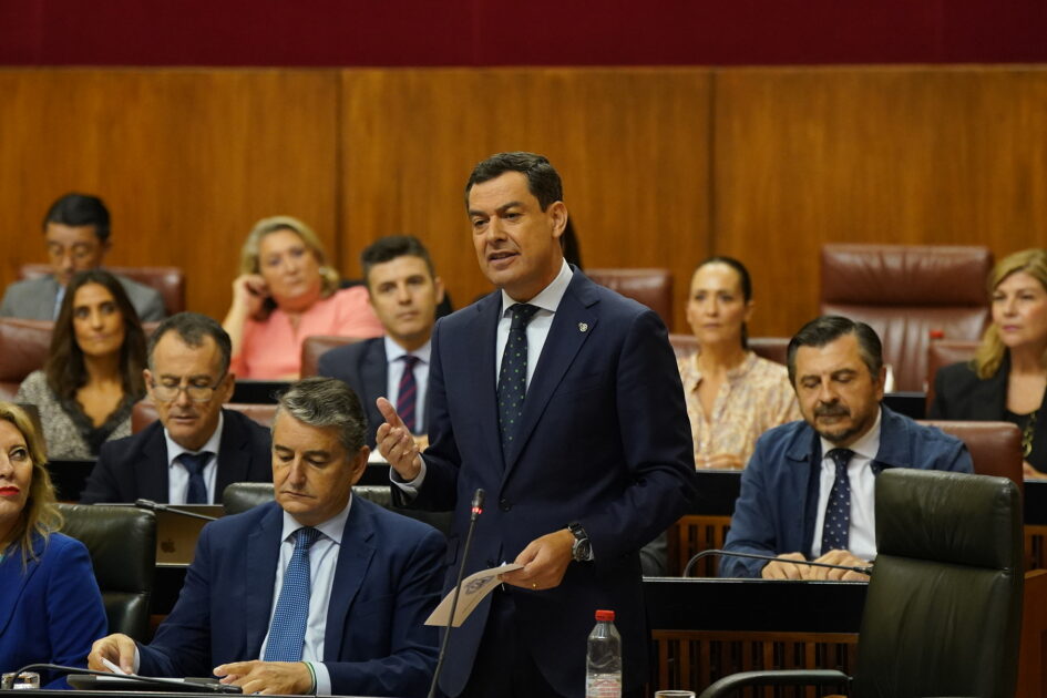 Moreno indica que la política de bajada de impuestos de Andalucía contribuye a su avance y a hacerla más eficiente y competitiva