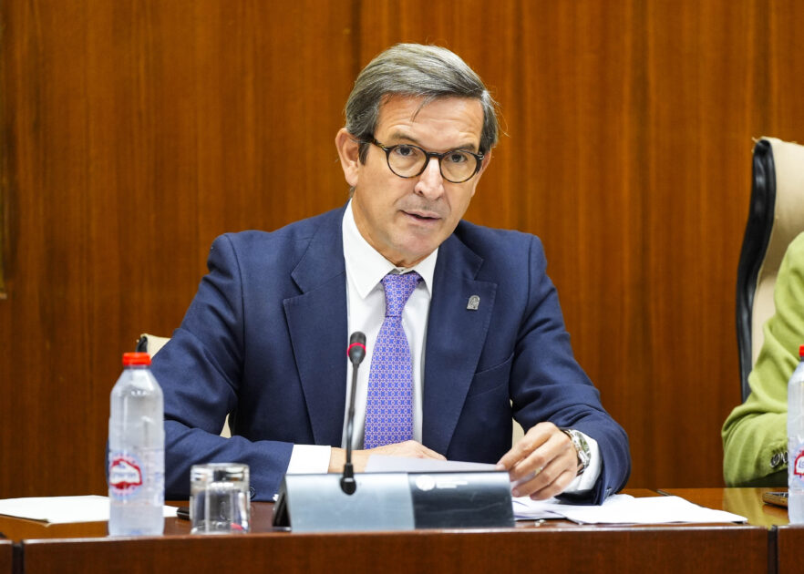La potencia fotovoltaica instalada crece un 31% en los últimos doce meses y alcanza los 6.900 MW