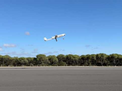 El UAS TARSIS de AERTEC es el primer sistema no tripulado en despegar desde CEUS
