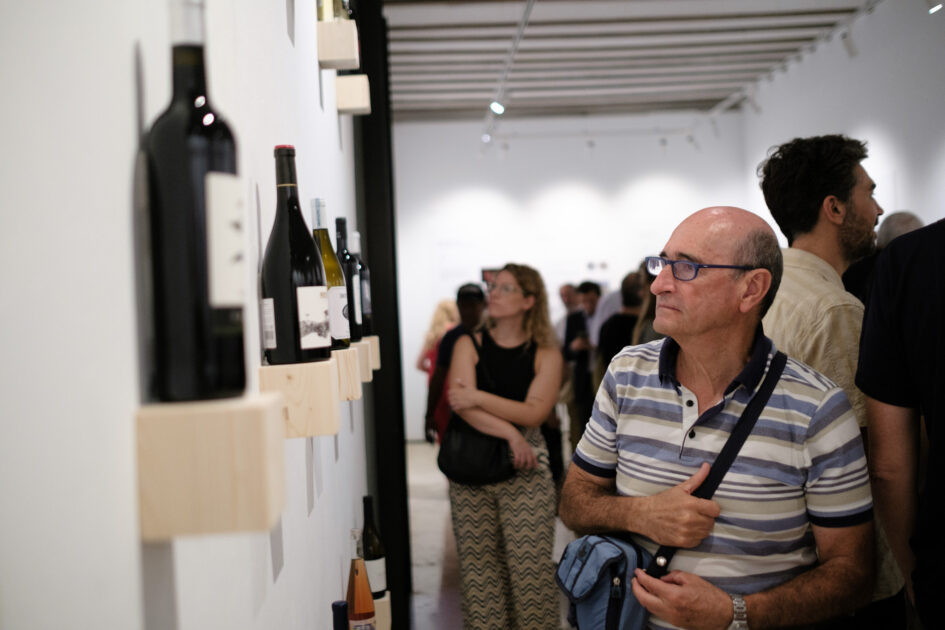 La exposición ‘Cien años en boca de todos’ pone en valor la cultura del vino malagueño con motivo del centenario de la inscripción de la marca ‘Málaga’