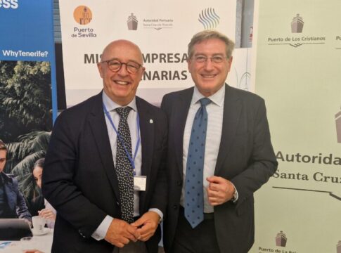 El Puerto de Sevilla afianza relaciones comerciales como puerta logística entre la Península y Canarias