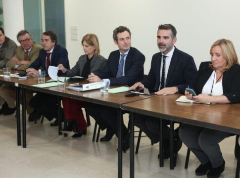 Los jóvenes agricultores pueden solicitar desde hoy lunes ayudas para el relevo generacional en el campo por 130 millones