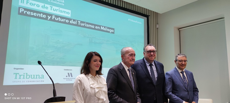 Salado insiste en el foro “Presente y Futuro del Turismo en Málaga” en la necesidad de hacer pedagogía de los importantes beneficios de la actividad turística para la Costa del Sol