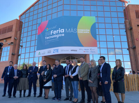 Arranca en Armilla la 39ª Feria Tecnológica de ACUTEL con la participación de más de 3.000 profesionales del sector para hablar de IA y ciberseguridad