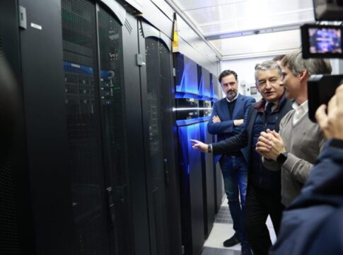 La Junta licita un contrato para potenciar el uso de la computación cuántica en Andalucía