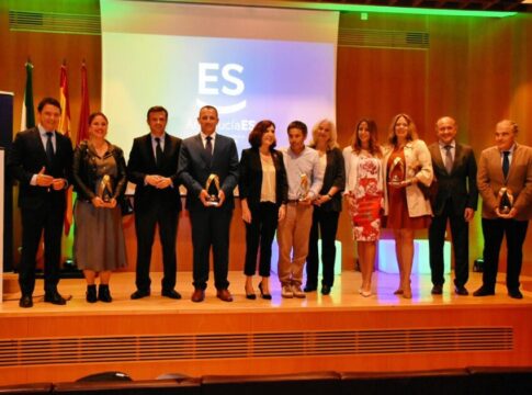 Covirán, DCOOP, Naturales del Sierro, Bold Womban y Carmen Guzmán, reconocidos por su contribución a la economía social